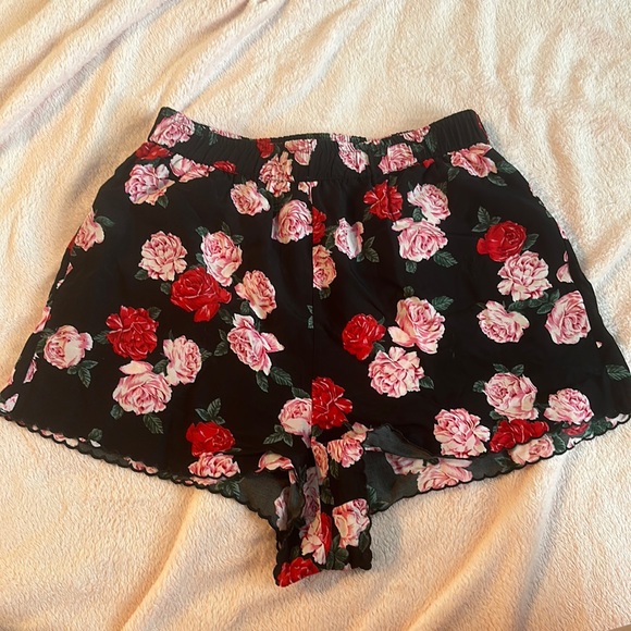 LA Atelier high waisted shorts - Picture 1 of 1
